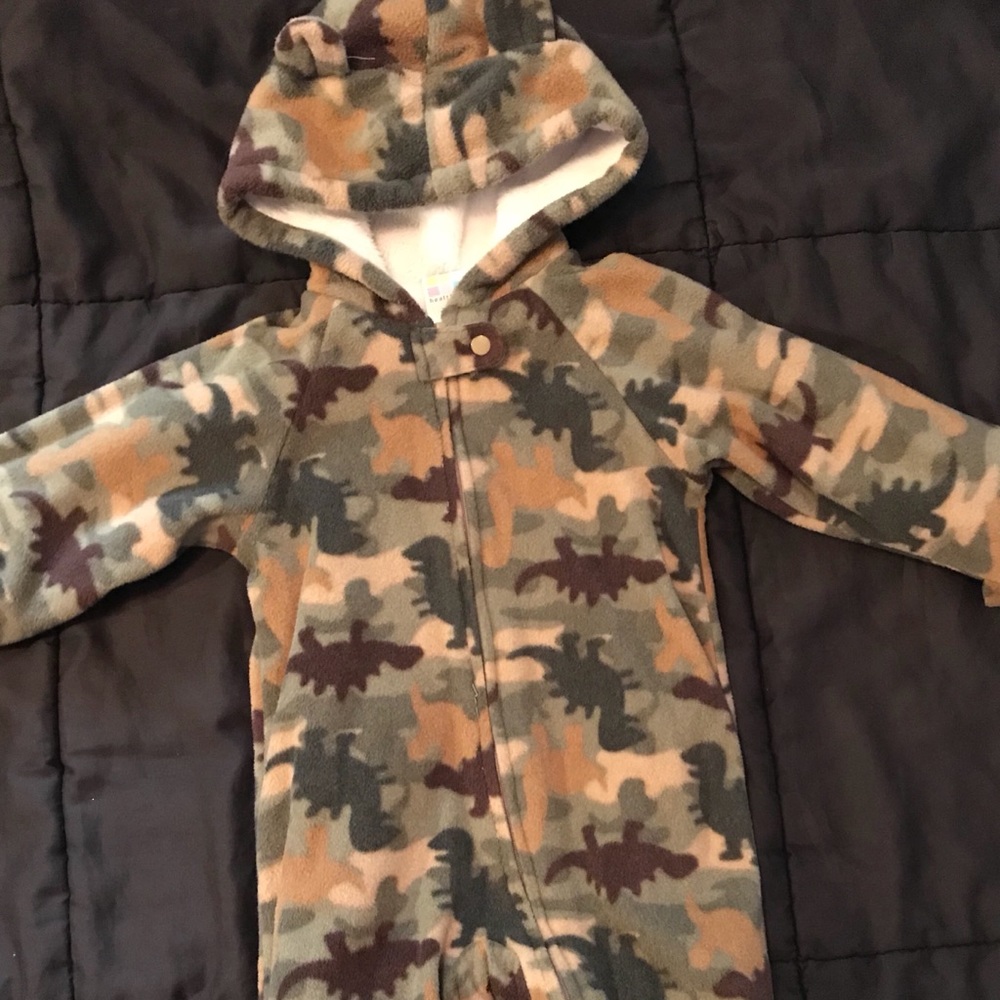 6-9 month camo bunting